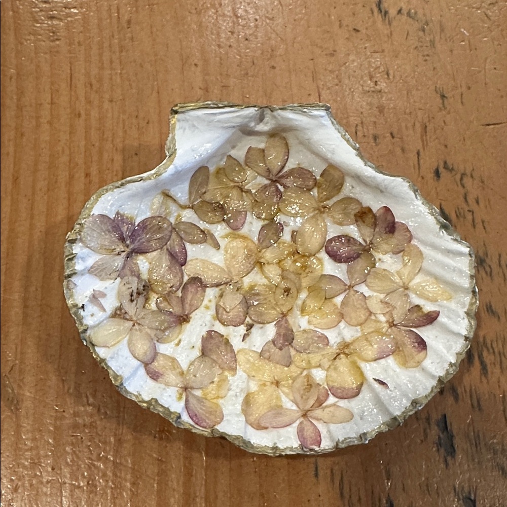 Handmade real Floral Decor Shell perfect for jewelry or decoration.